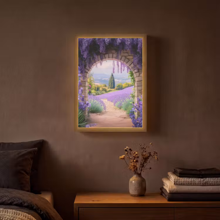 Doorkijk - Lavendel - Bloemen - Paars - Poort Light Box met batterij (Wandlamp) middel -sfeer4