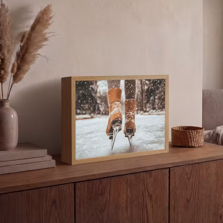 Schaatsen - IJs - Winter - Sneeuw Light Box met batterij (Wandlamp) middel -sfeer2