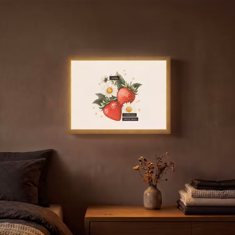 Aardbeien - Madeliefjes - Quote - Sterretjes Light Box met batterij (Wandlamp) middel -sfeer4