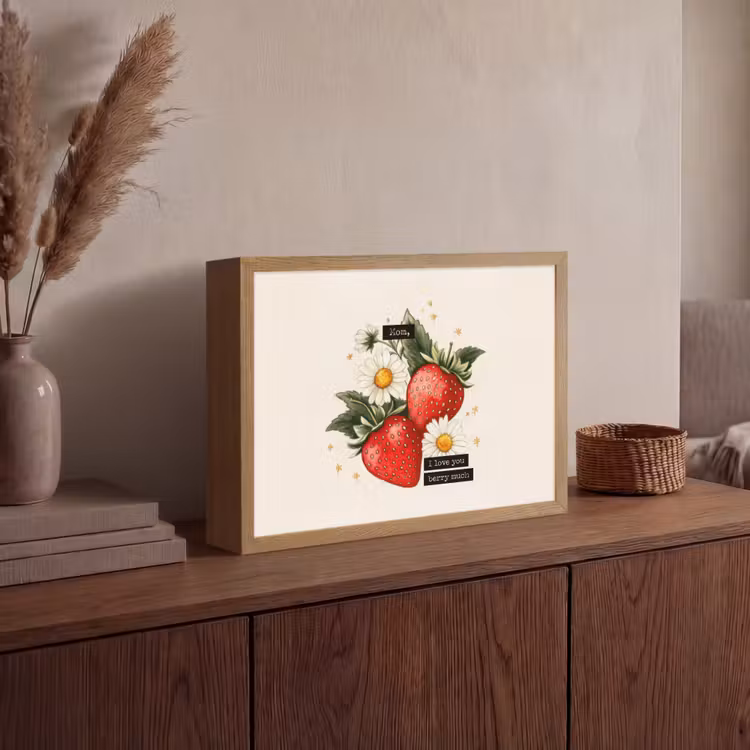 Aardbeien - Madeliefjes - Quote - Sterretjes Light Box met batterij (Wandlamp) middel -sfeer2