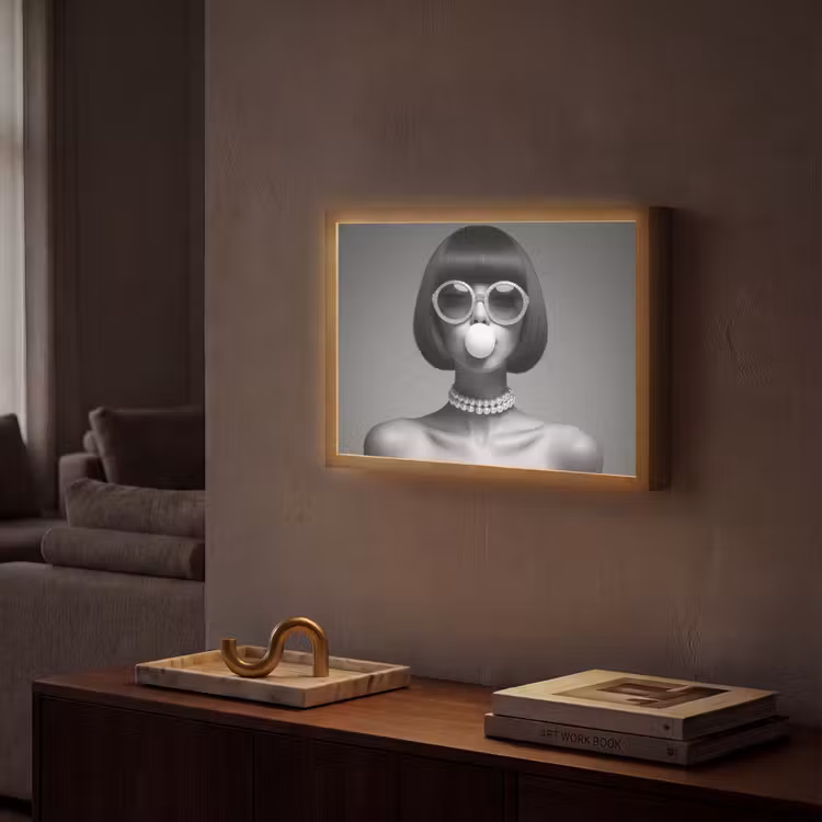 Vrouw - Zwart Wit - Ketting - Zonnebril Light Box met batterij (Wandlamp) middel -sfeer1