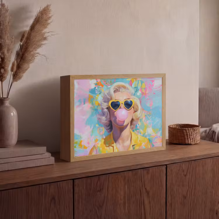 Vrouw - Blond - Roze kauwgom - Kleurrijk - Pastel Light Box met batterij (Wandlamp) middel -sfeer2