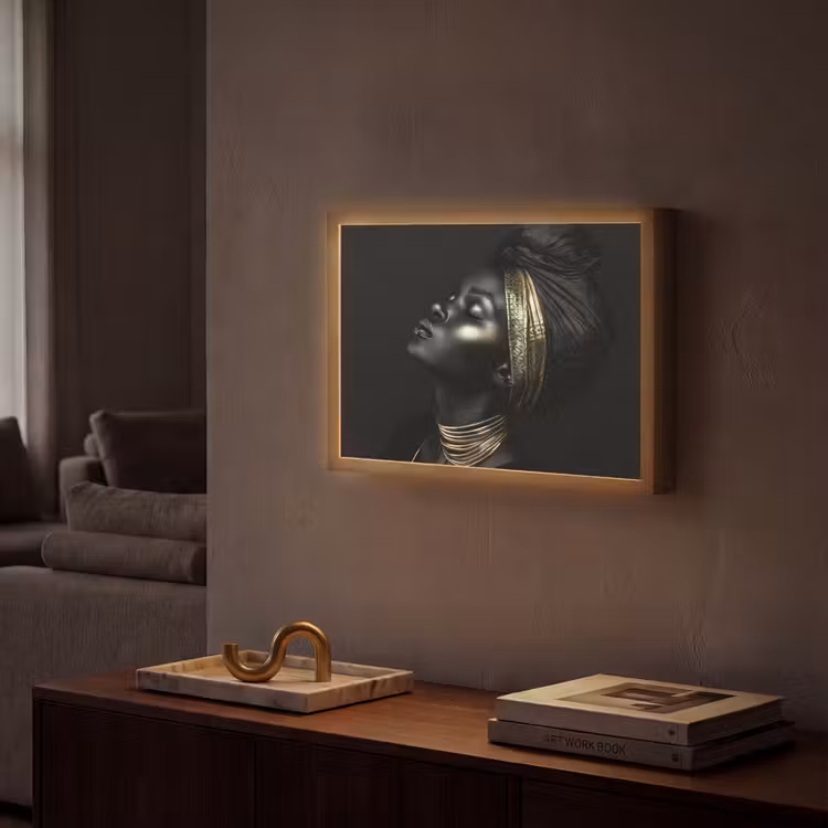 Vrouw - Goud - Portret - Modern Light Box met batterij (Wandlamp) middel -sfeer1