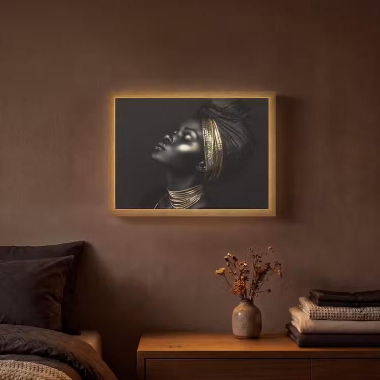 Vrouw - Goud - Portret - Modern Light Box met batterij (Wandlamp) middel -sfeer4