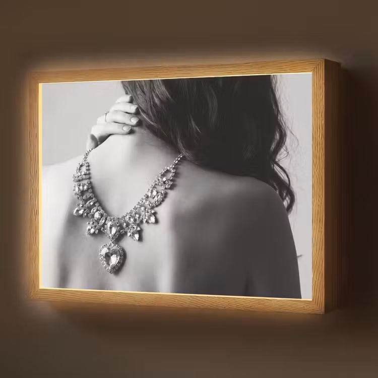Vrouw - Ketting - Fashion - Zwart - Wit Light Box met batterij (Wandlamp) middel -z3d_website