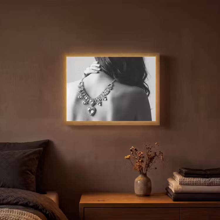 Vrouw - Ketting - Fashion - Zwart - Wit Light Box met batterij (Wandlamp) middel -sfeer4