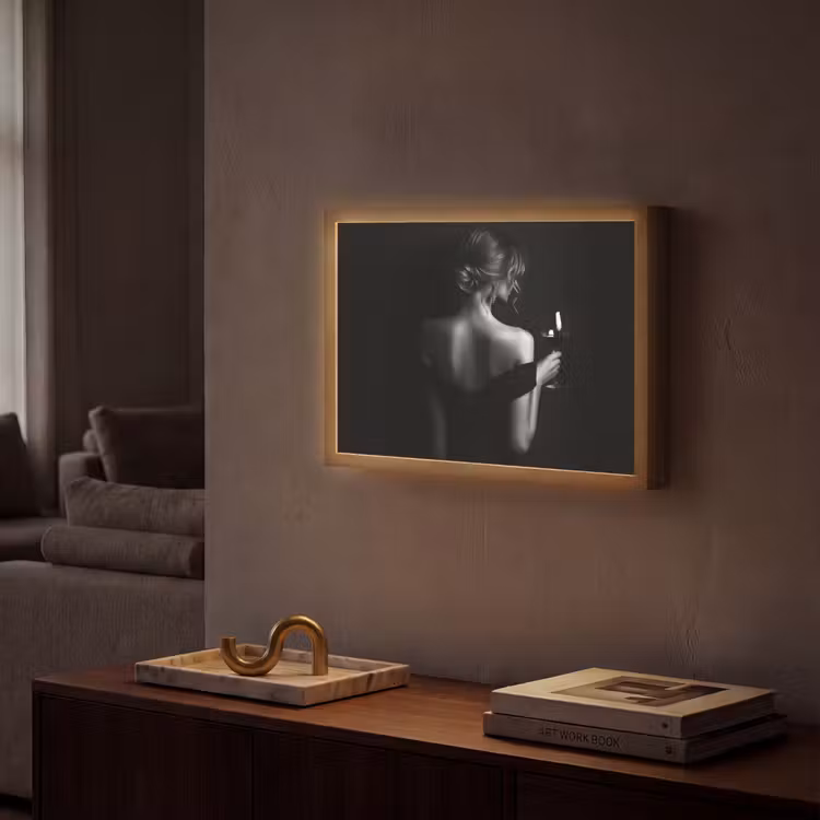 Vrouw - Wijn - Jurk Light Box met batterij (Wandlamp) middel -sfeer1