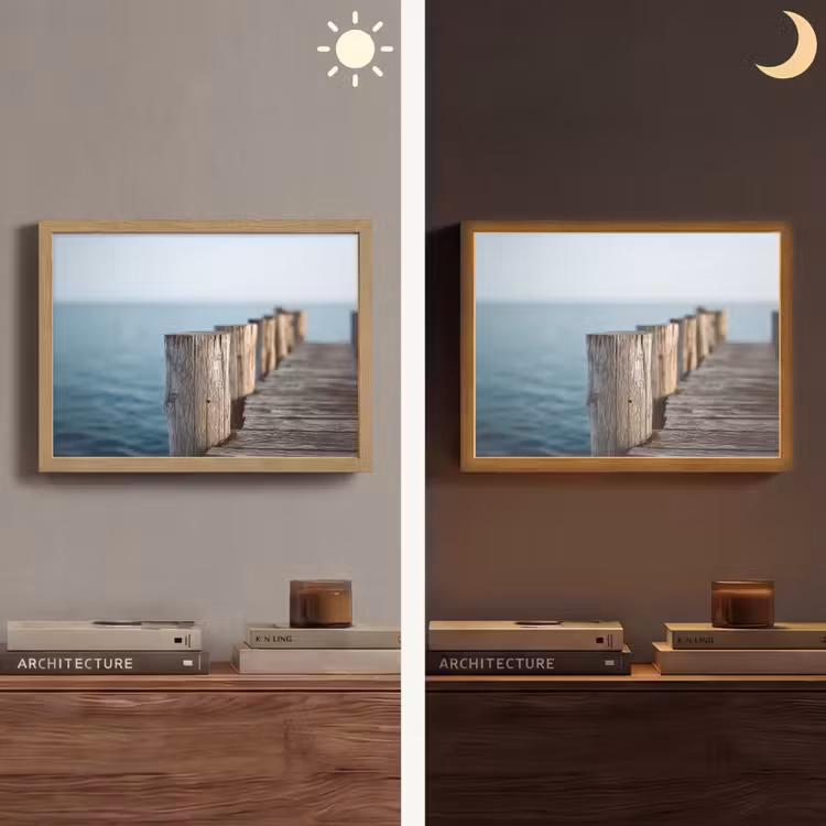 Houten steiger - Helderblauwe lucht Light Box met batterij (Wandlamp) middel -sfeer3