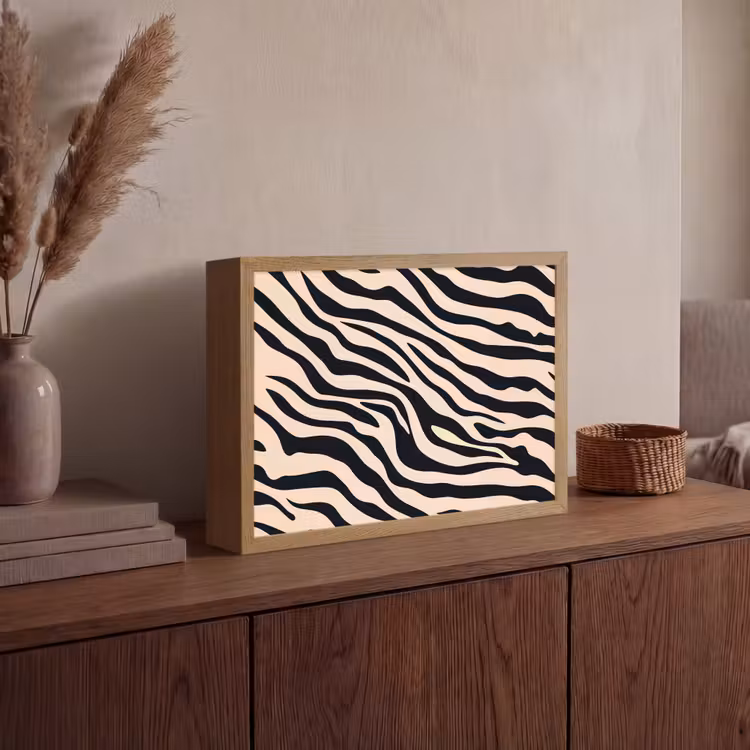 Zebraprint - Dynamisch - Roze Light Box met batterij (Wandlamp) middel -sfeer2