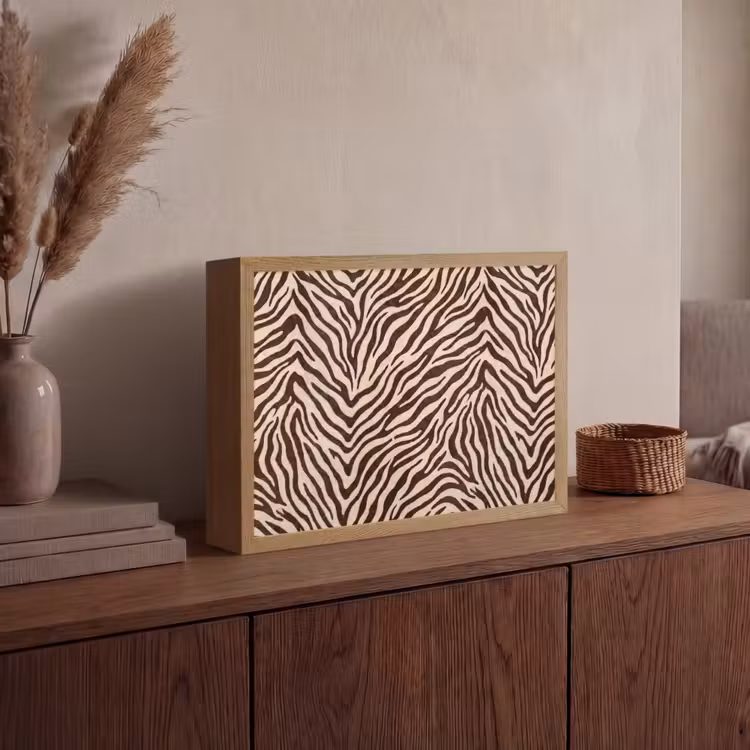 Zebra - Strepen - Bruin Light Box met batterij (Wandlamp) middel -sfeer2