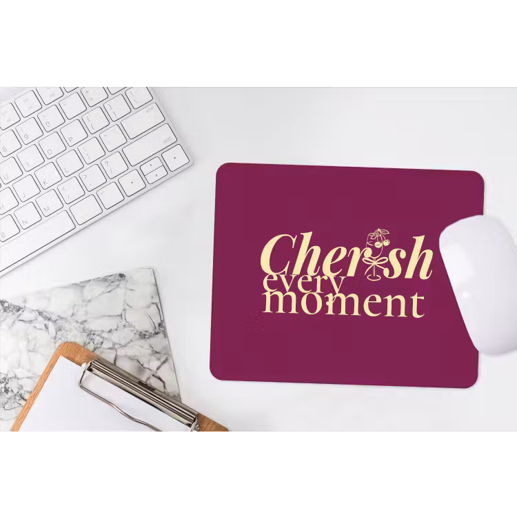 Cherish every moment - Cocktailglas - Bordeaux muismat rubber klein -witbureau