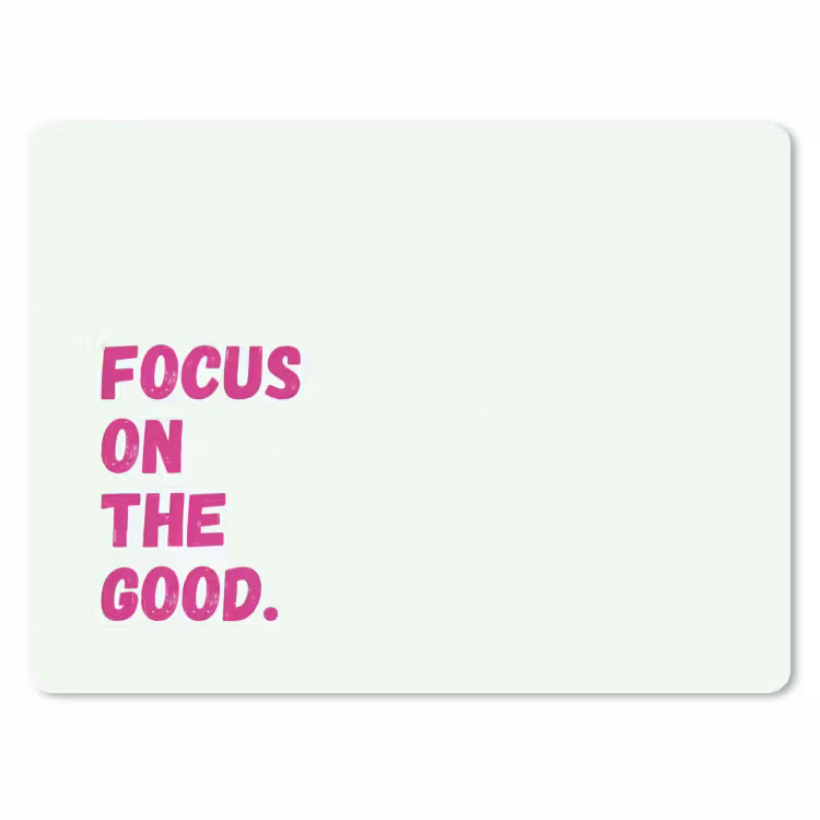 Focus on the good - Beige - Roze muismat rubber klein -3d