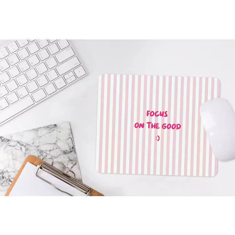Focus on the good - Strepen - Roze - Smiley muismat rubber klein -witbureau