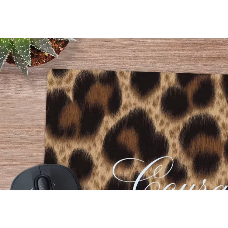 Luipaardprint - Bruin - Courage - Sierlijk muismat rubber klein -closeup