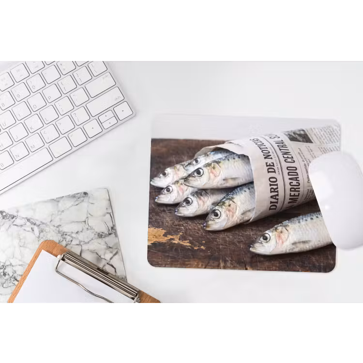 Mouse Pad - Little Sardine - newspaper - cutting board - Sardientje - krant - snijplank muismat rubber klein