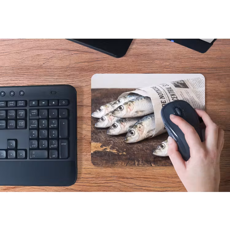Mouse Pad - Little Sardine - newspaper - cutting board - Sardientje - krant - snijplank muismat rubber klein