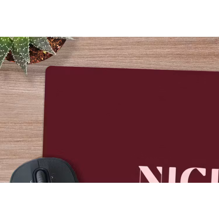 Nice - Bordeaux - Roze muismat rubber klein -closeup