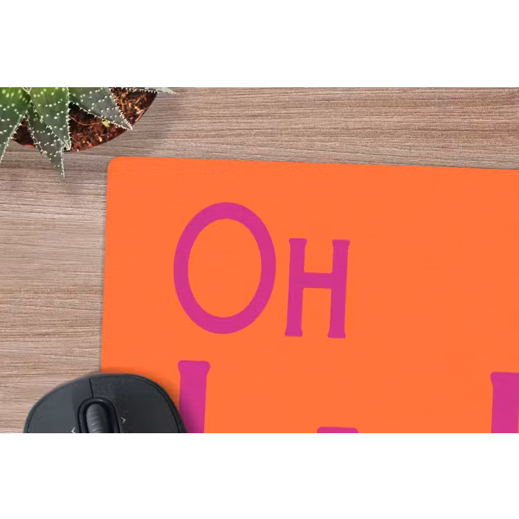 Oh la la - Oranje - Roze - Scheeflettertype muismat rubber klein -closeup