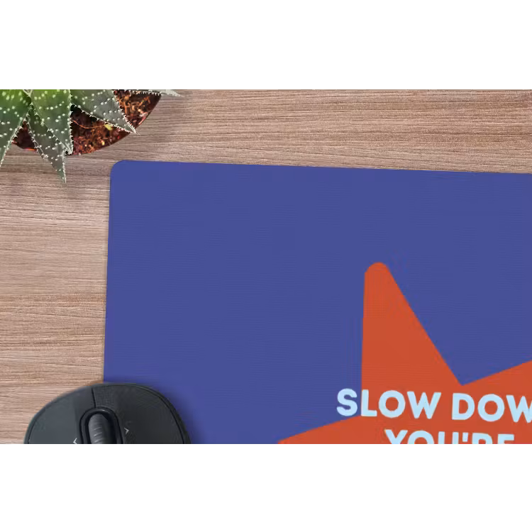 Slow down you're doing fine - Ster - Blauw muismat rubber klein -closeup