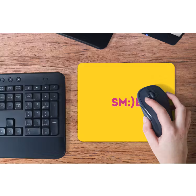Smile - Roze - Geel muismat rubber klein -toetsenbord