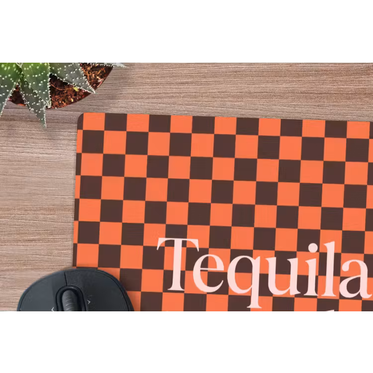 Tequila texted you - Glas - Vierkanten - Oranje muismat rubber klein -closeup