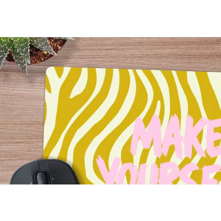Zebraprint - Priority - Roze muismat rubber klein -closeup