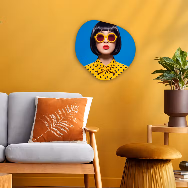Vrouw - Zonnebril - Pop Art - Portret - Geel Wandcirkel Organisch Forex 3mm klein -sfeer4