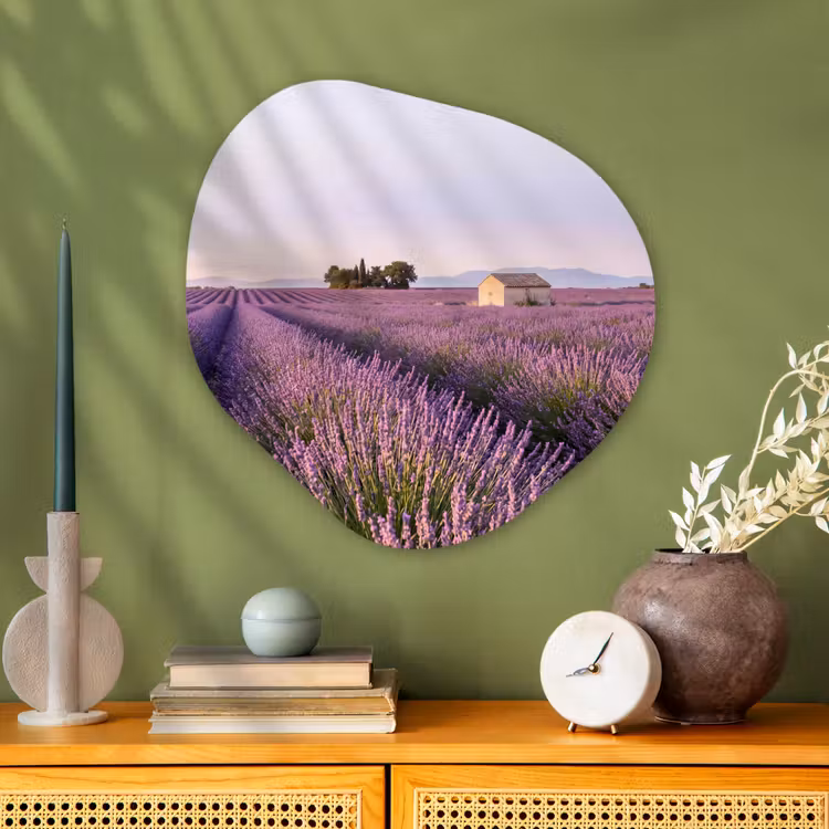Lavendel - Landschap - Sereen - Paars Wandcirkel Organisch Aluminium middel -sfeer2