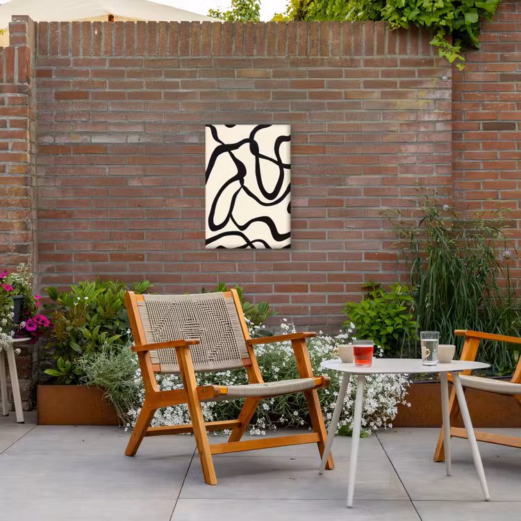 Abstract - Lijnen - Modern - Beige Tuinposter op houten frame 2 cm dik klein -sfeer3