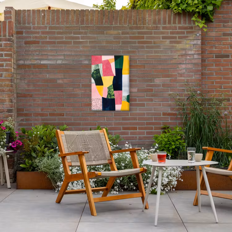 Abstract - Roze - Lappen - Vormen - Geel Tuinposter op houten frame 2 cm dik klein -sfeer3
