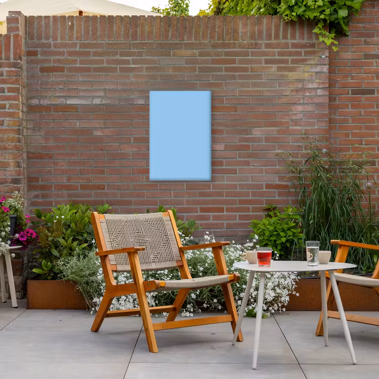 Baby - Blue - Blauw Tuinposter op houten frame 2 cm dik klein 841 -sfeer3