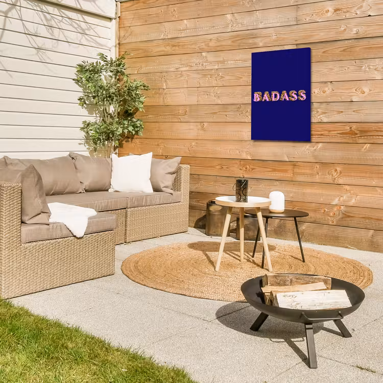Badass - Panterpint - Schaduw - Roze Tuinposter op houten frame 2 cm dik klein -sfeer2