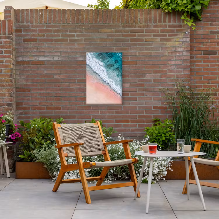 Strand - Oceaan - Golven - Roze Zand - Natuur Tuinposter op houten frame 2 cm dik klein -sfeer3