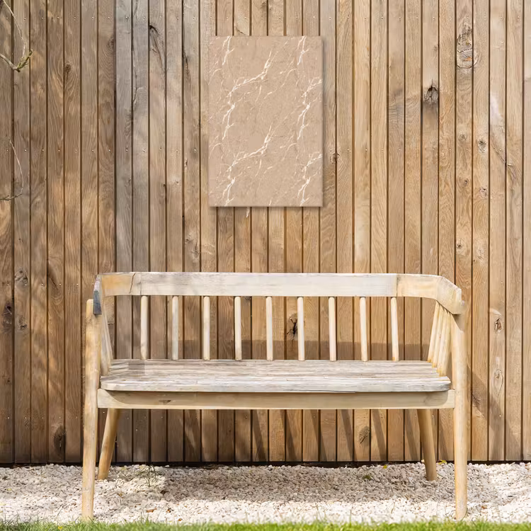 Beige - Marmer - Organisch - Wit Tuinposter op houten frame 2 cm dik klein 841 -sfeer4