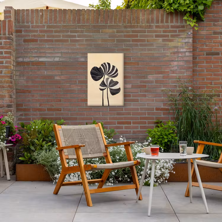 Zwart - Bladeren - Strepen - Minimalistisch Tuinposter op houten frame 2 cm dik klein -sfeer3