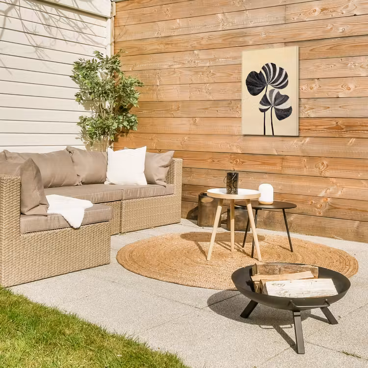 Zwart - Bladeren - Strepen - Minimalistisch Tuinposter op houten frame 2 cm dik klein -sfeer2