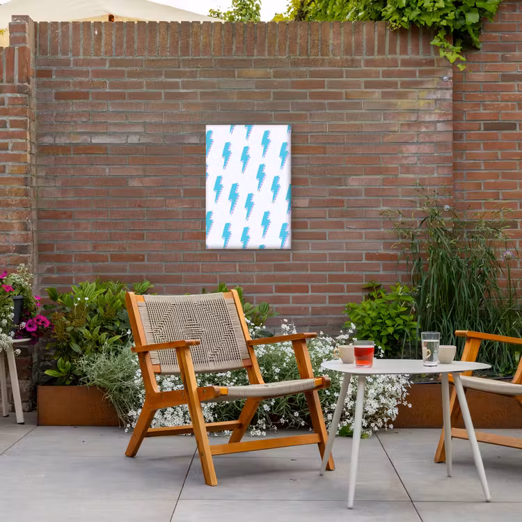 Blauw - Paars - Bliksem Tuinposter op houten frame 2 cm dik klein 841 -sfeer3