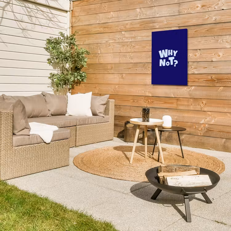 Blauw - Why not - Minimalistisch Tuinposter op houten frame 2 cm dik klein -sfeer2