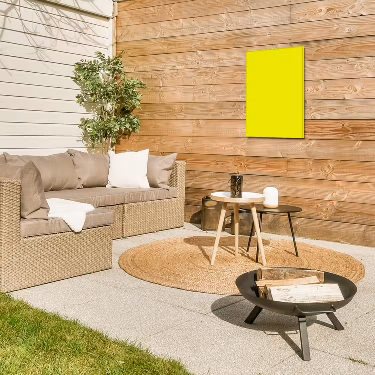 Bright - Canary - Geel Tuinposter op houten frame 2 cm dik klein 841 -sfeer2