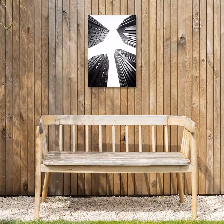 Gebouwen - Lucht - Zwart Tuinposter op houten frame 2 cm dik klein -sfeer4
