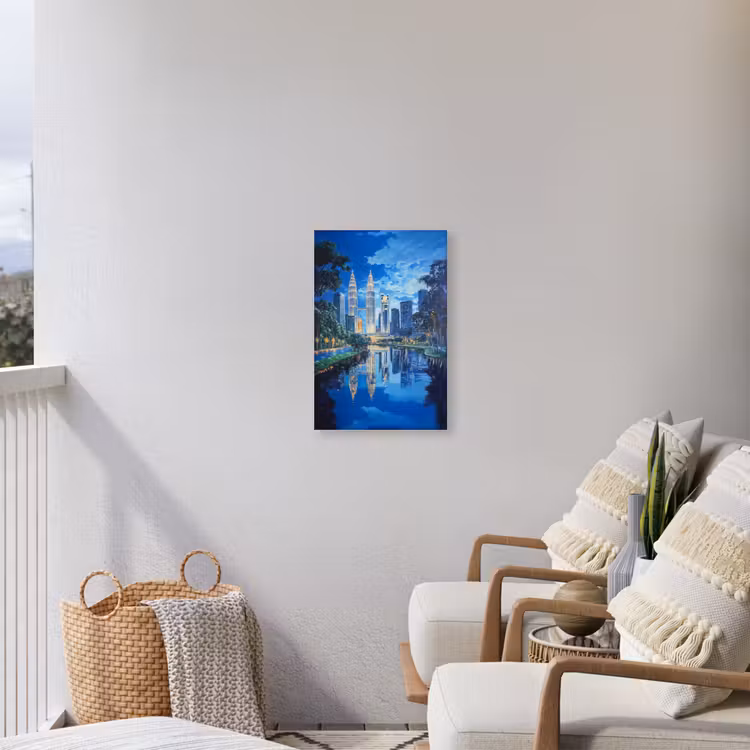 Stad Kuala Lumpur - Skyline - Wolkenkrabbers - Water Tuinposter op houten frame 2 cm dik klein -sfeer1