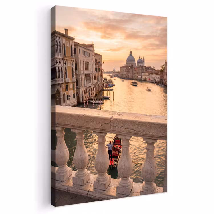 Stad - Venetië - Kanaal - Zonsopgang - Architectuur - Goud Tuinposter op houten frame 2 cm dik klein -3d