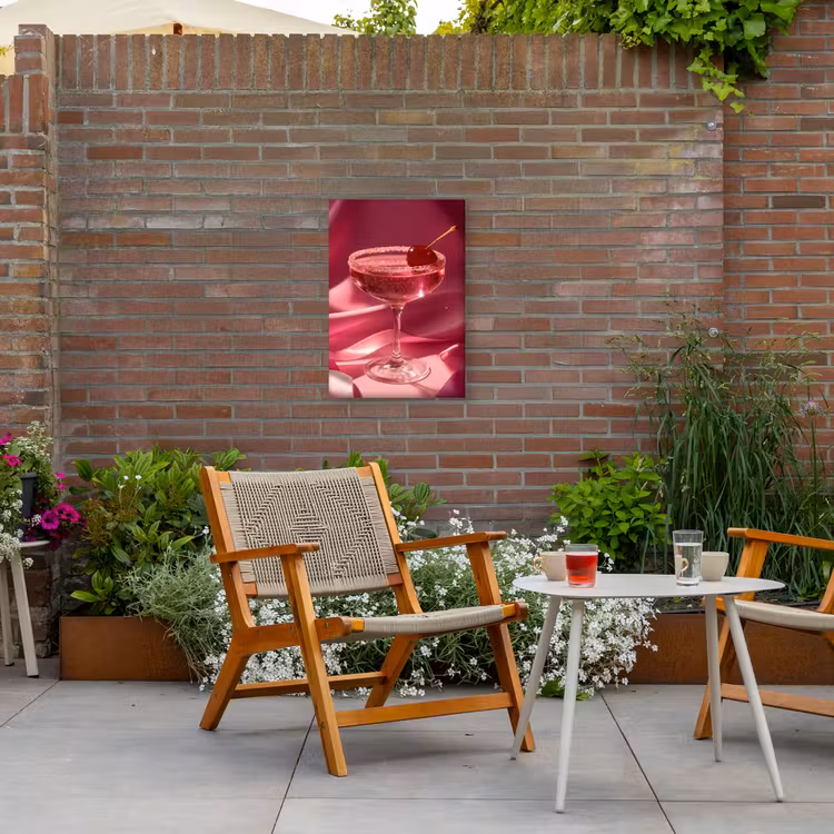 Cocktail - Pink - Luxe Tuinposter op houten frame 2 cm dik klein -sfeer3