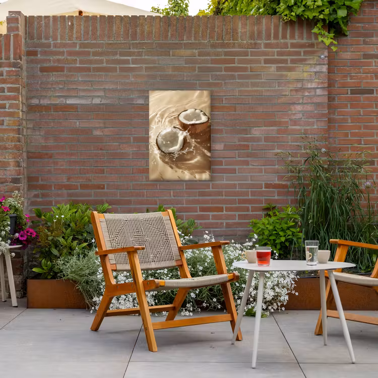 Kokosnoot - Water - Beige - Spetters Tuinposter op houten frame 2 cm dik klein -sfeer3
