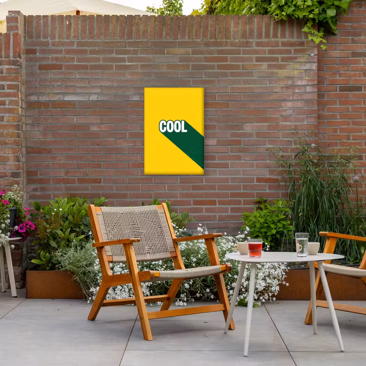 Cool - Geel - Groen Tuinposter op houten frame 2 cm dik klein -sfeer3