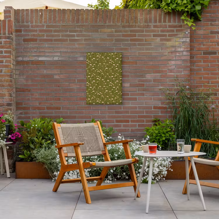 Landelijk - Bloemen - Groen Tuinposter op houten frame 2 cm dik klein 841 -sfeer3