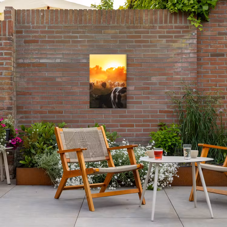 Koeien bij Zonsondergang Tuinposter op houten frame 2 cm dik klein -sfeer3