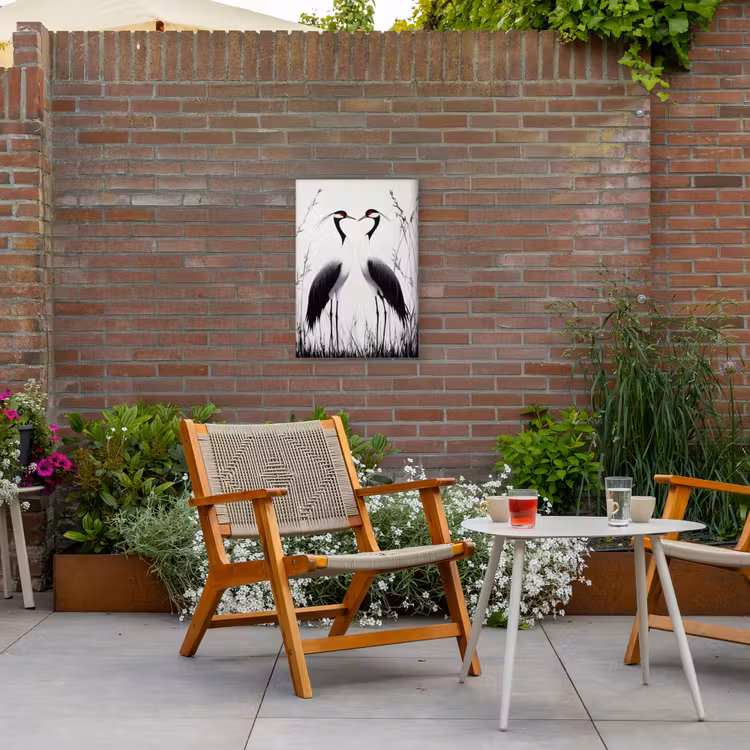 Kraanvogels - Gras - Hartvorm - Zwart Tuinposter op houten frame 2 cm dik klein -sfeer3
