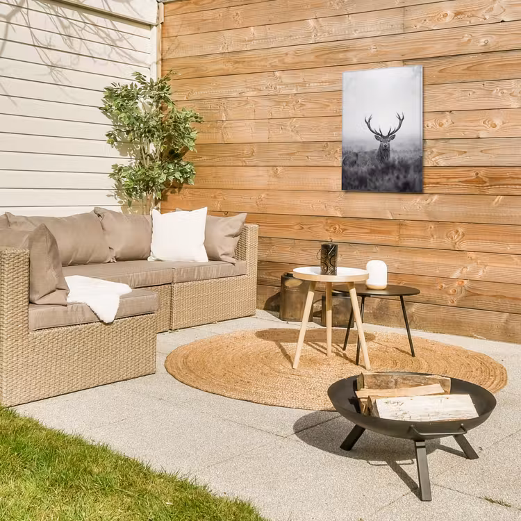 Hert - Mistig - Zwart - Wit Tuinposter op houten frame 2 cm dik klein -sfeer2