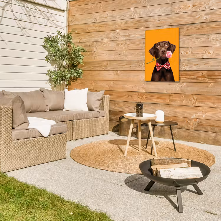 Hond - Oranje - Roos - Valentijn Tuinposter op houten frame 2 cm dik klein -sfeer2